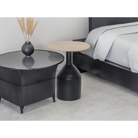 11781 -Accent Table in Black /Gold