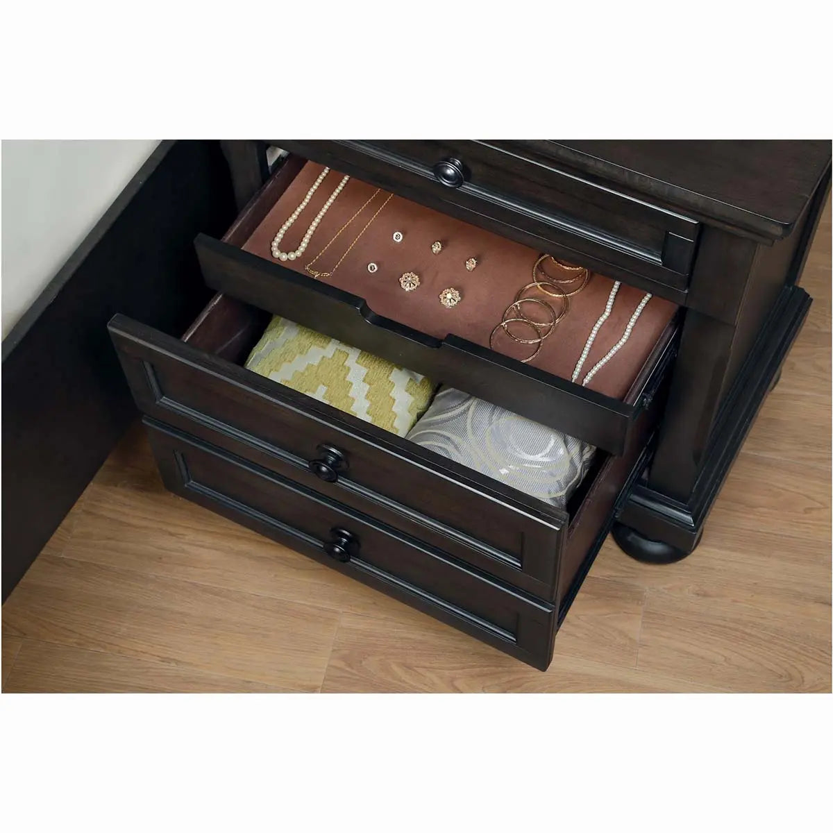 Begonia 6Pc Bedroom Set 1718GY Mazin