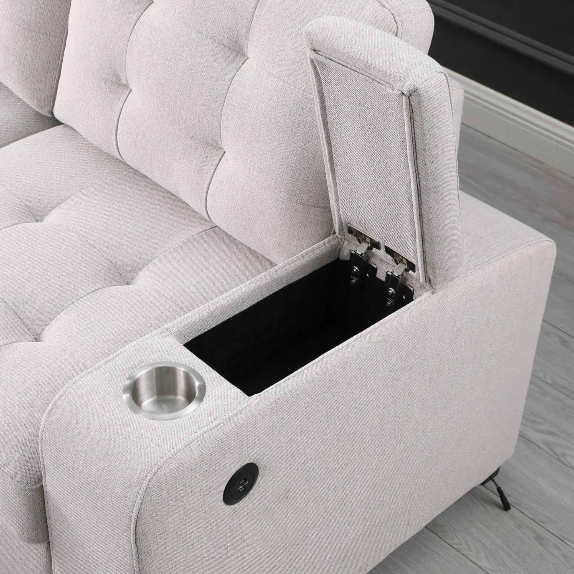69622 - RHF Secional Sleeper in Beige