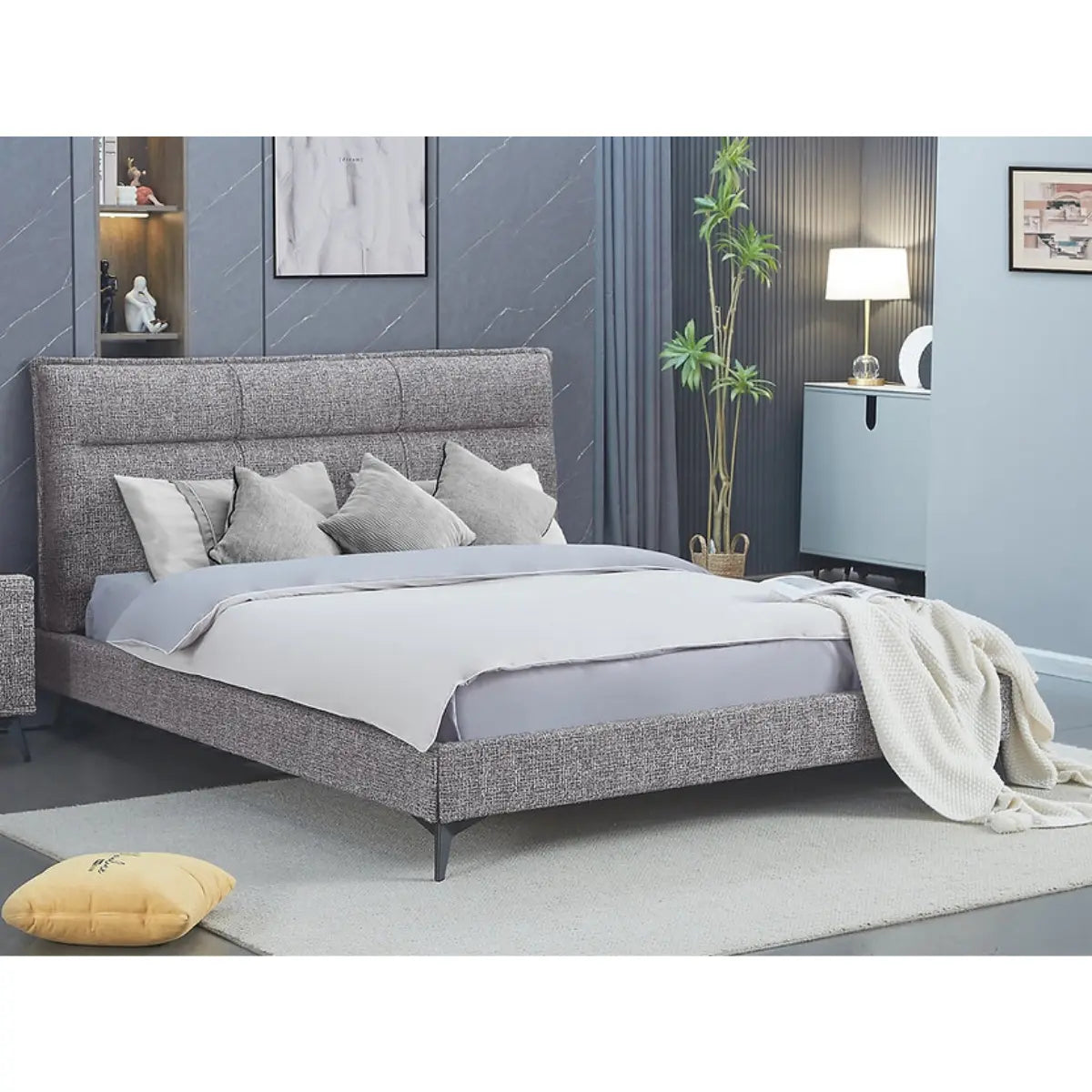 5935 Platform Bed in Grey International Furniture