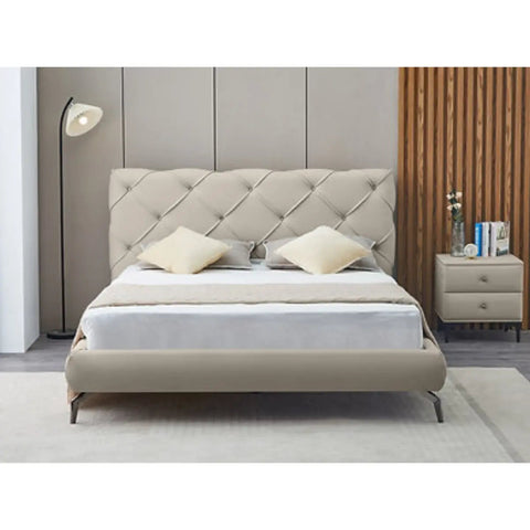 5945 Platform Bed in Creme International Furniture
