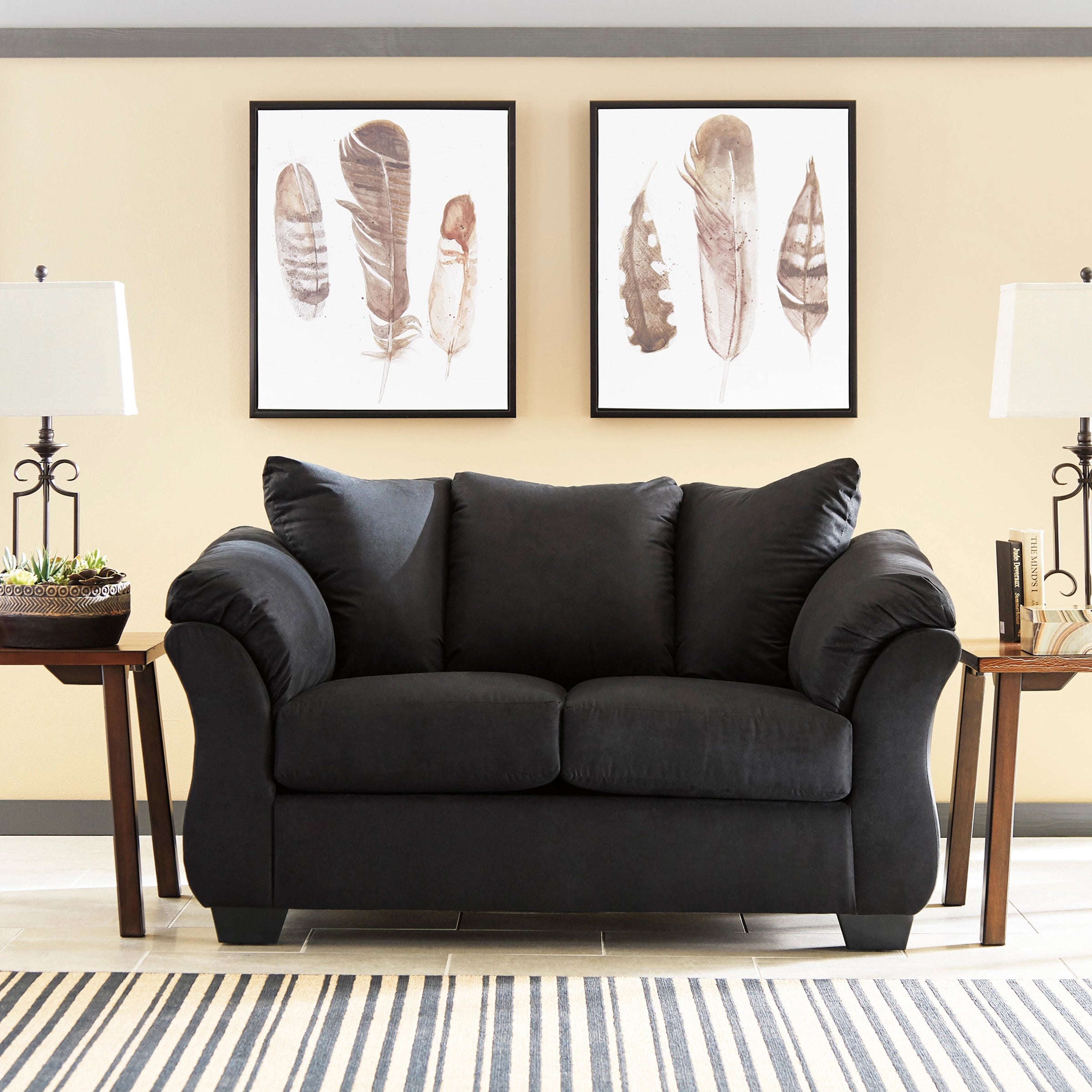 Darcy Loveseat