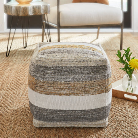 Josalind Pouf