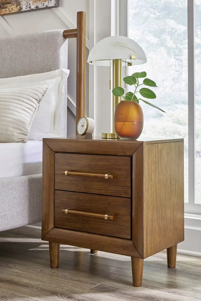 Lyncott Upholstered Panel Bedroom Set B615 | Signatur Design by Ashley