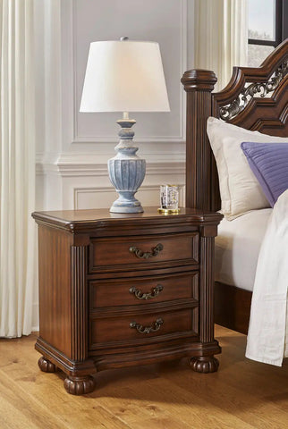Lavinton Poster Bedroom Set B764 | Signatur Design by Ashley