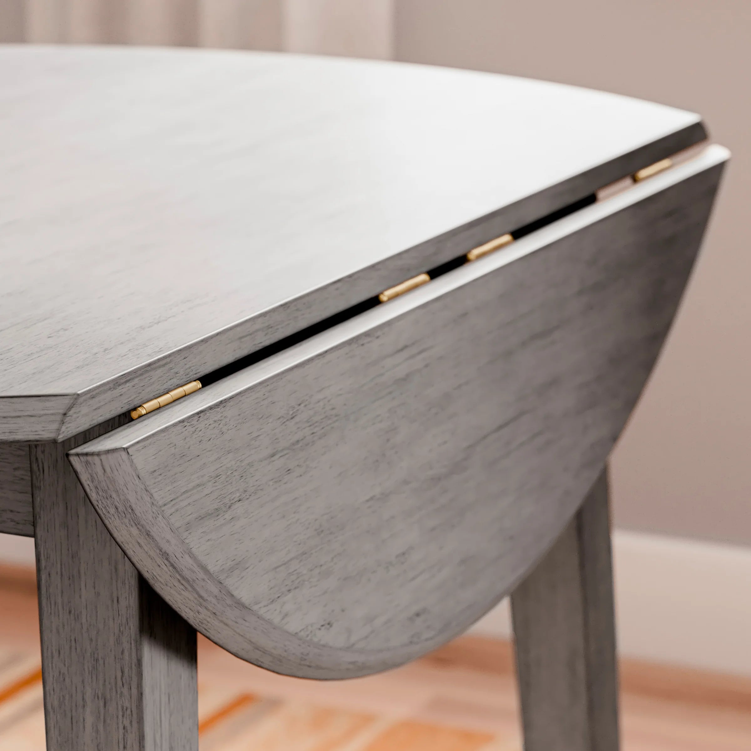 Shullden Dining Table Set