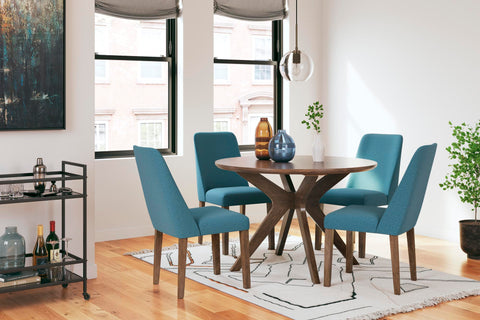 Lyncott Dining Table and 4 Chairs D615