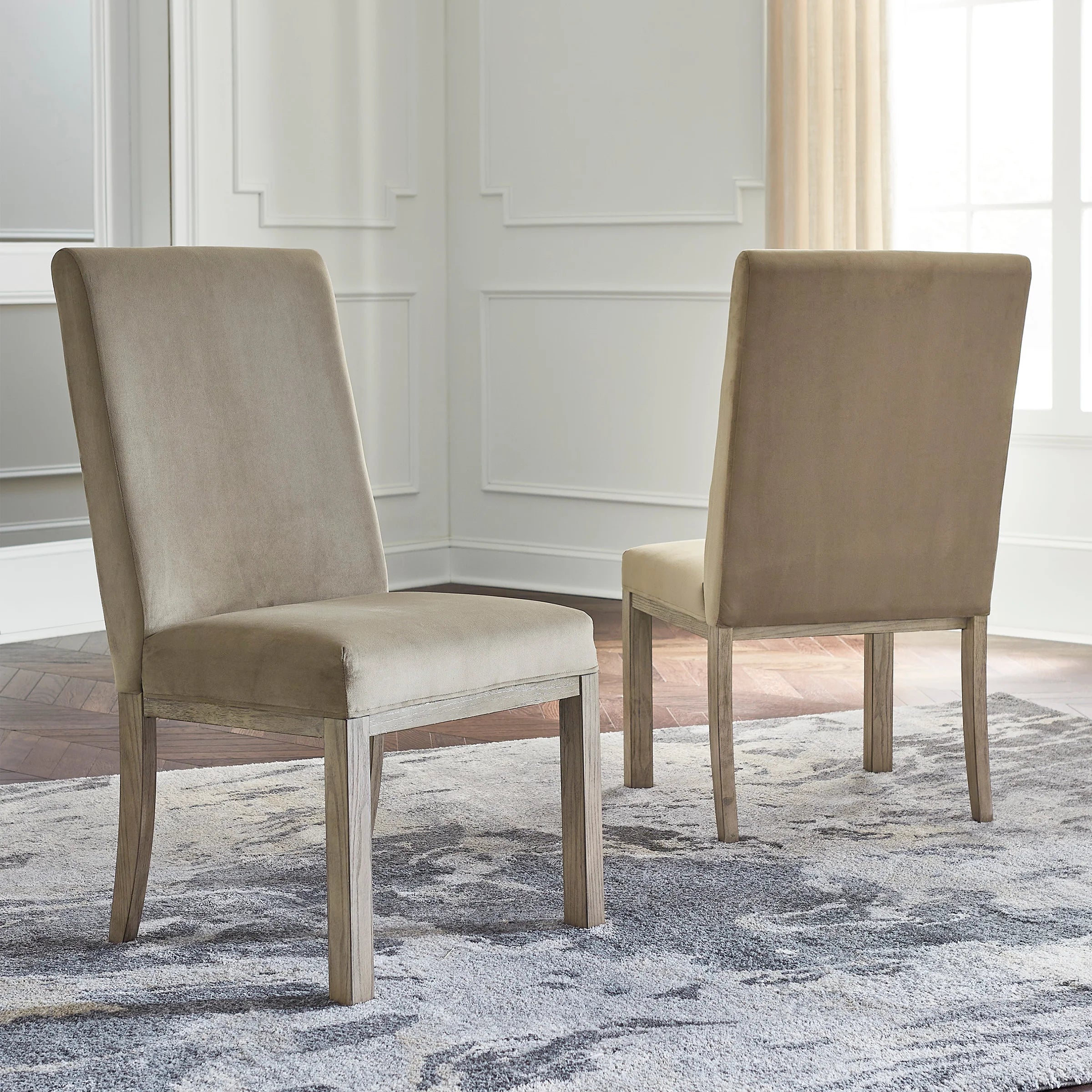 Chrestner Dining Room Table Set