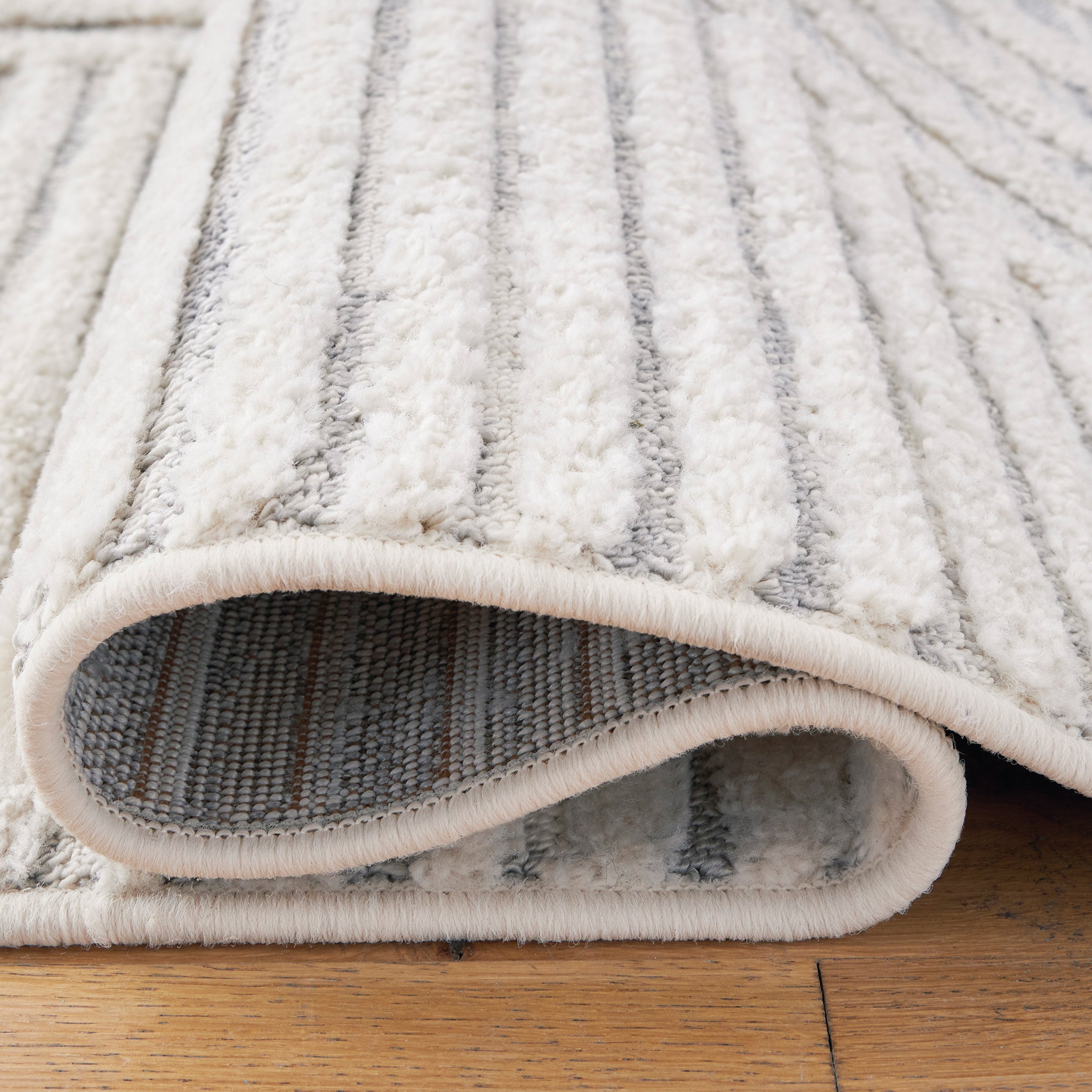 Lambworth Large Rug