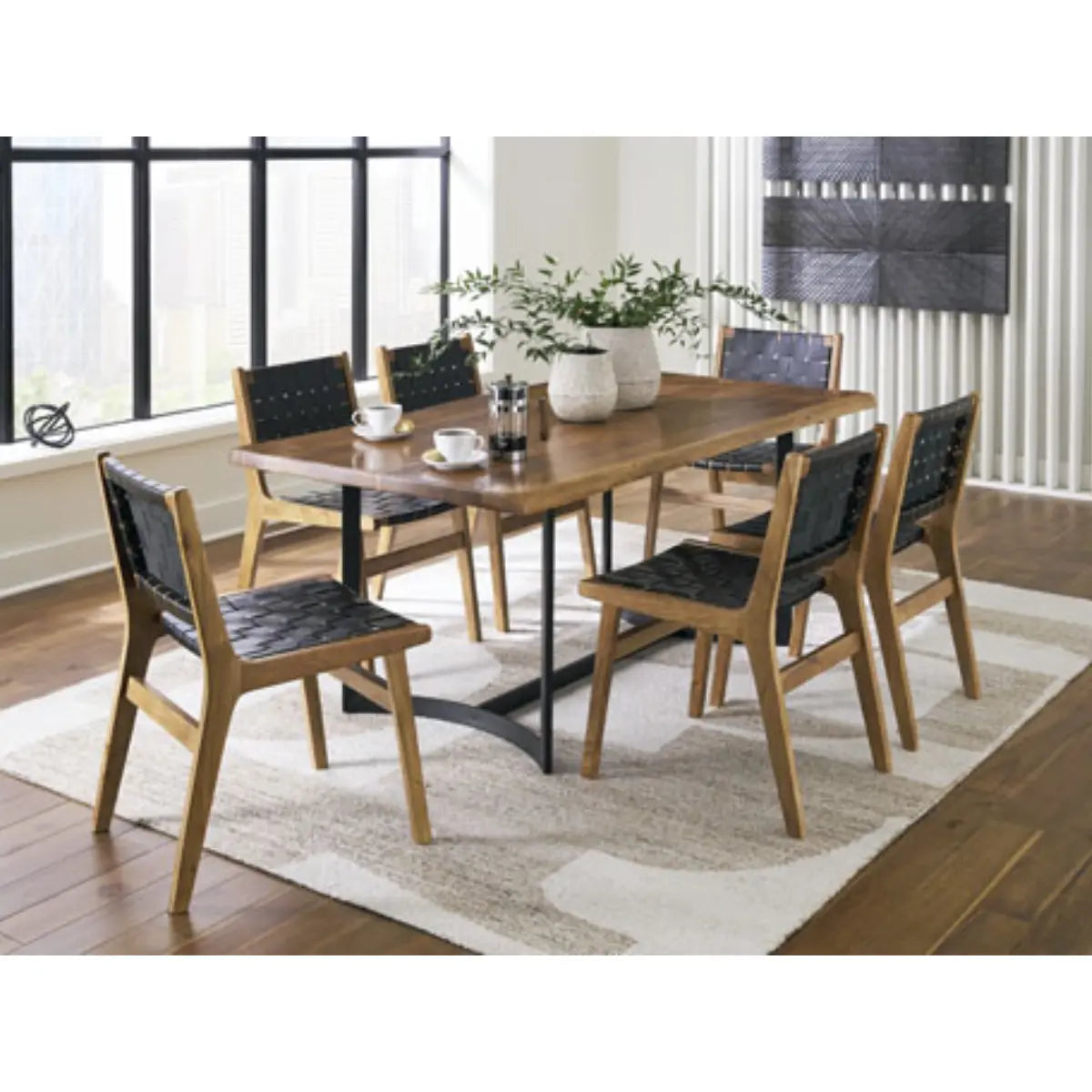  Fortmaine Dining Set | Signature Design by Ashley